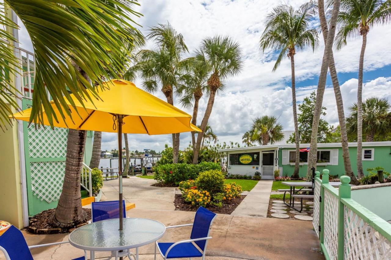 Lighthouse Inn North North Naples Extérieur photo